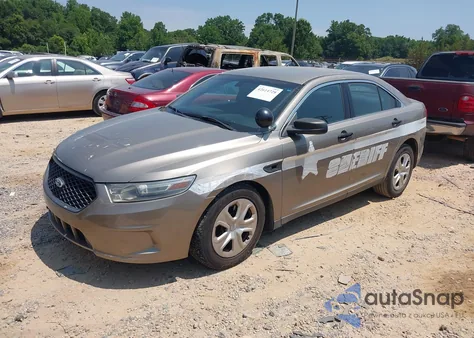 2013 Ford Police Interceptor z USA, uszkodzony, nr VIN 1FAHP2M87DG201729